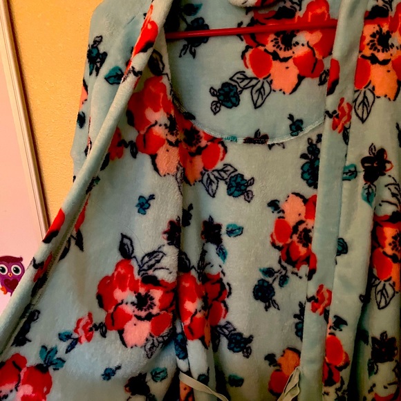 Artology soft Robe - Picture 6 of 9